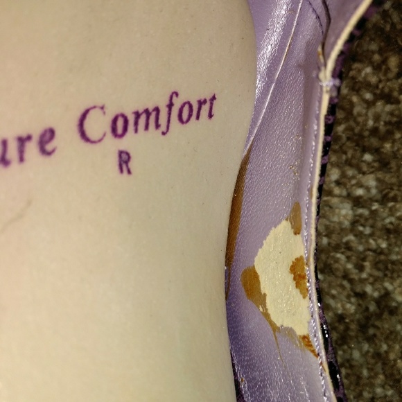 Heels - Picture 4 of 4